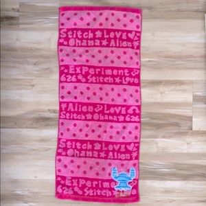 ❤️ Disney’s Lilo & Stitch Experiment 626 Pink Towel
